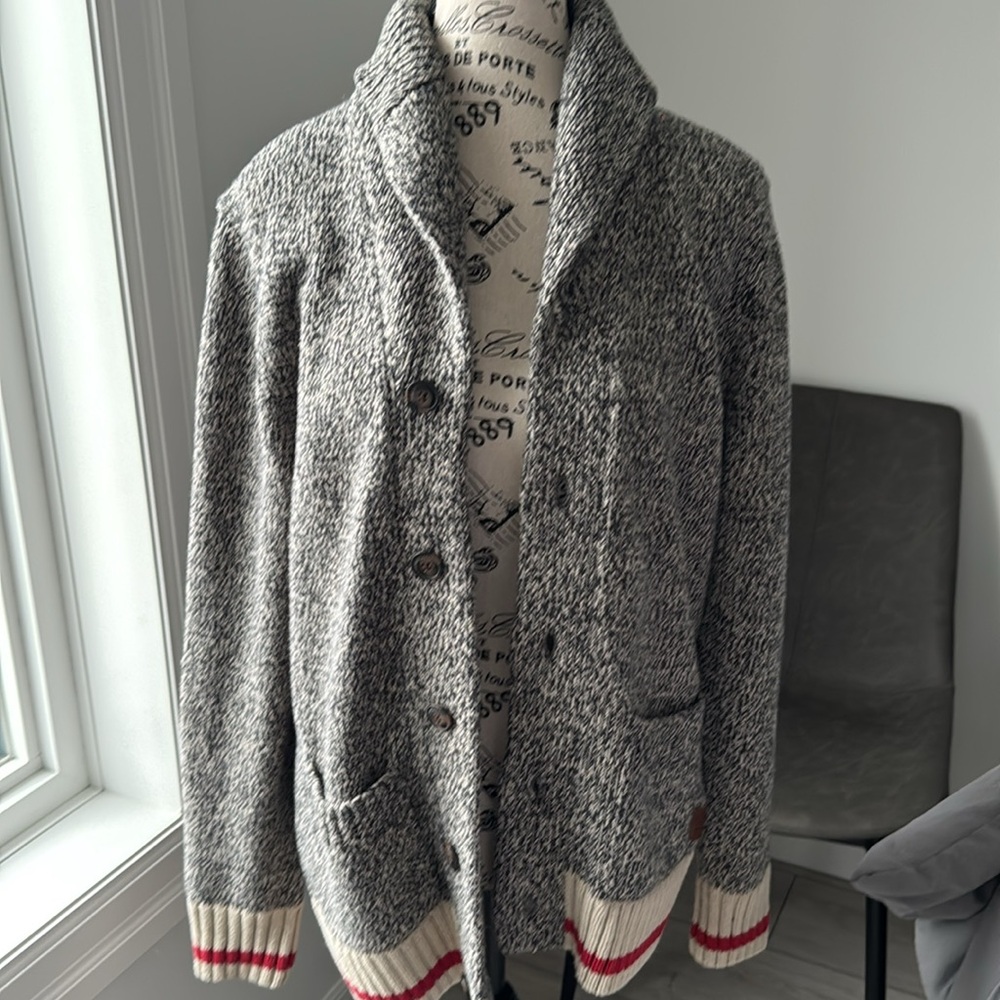 roots cabin sweater shawl size xs men’s euc